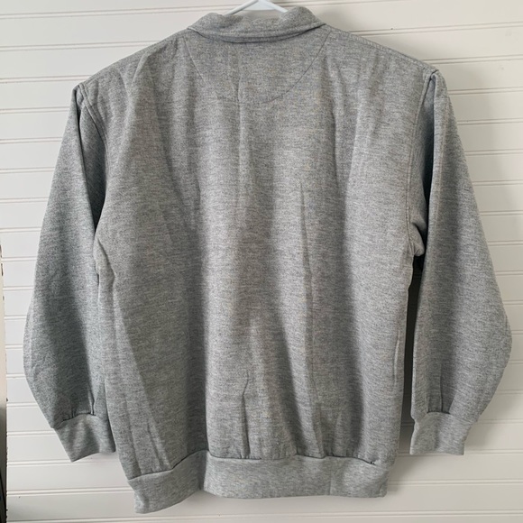 WINDBREAKER PULLOVER - Picture 3 of 5